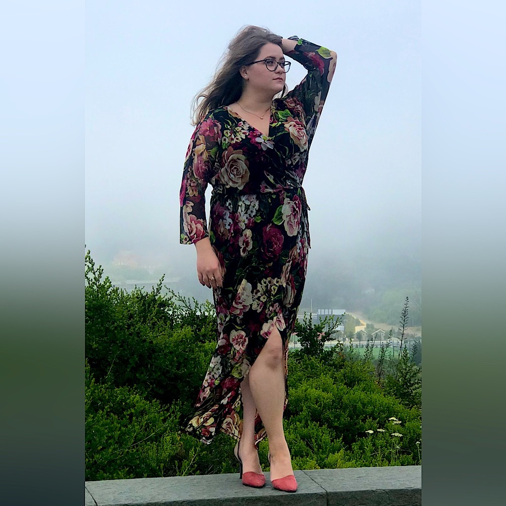 Beautiful COMFY floral dress